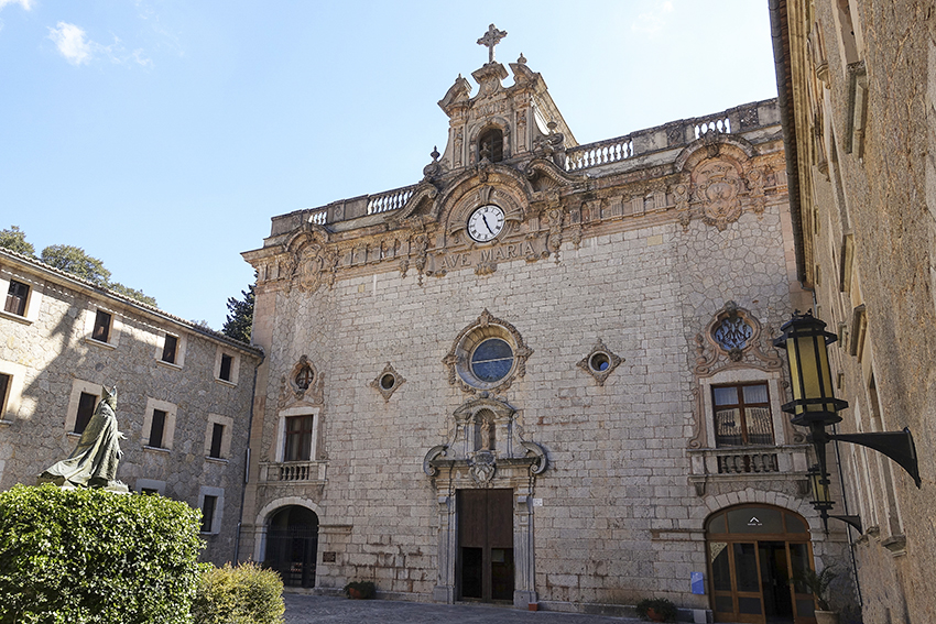 Mallorca Antik Santuari de Lluc Basilica